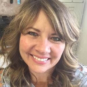 Meet your Posher, Dina